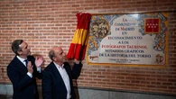 La Comunidad de Madrid homenajea a los fotógrafos de Las Ventas con un azulejo