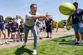 El PP se reserva la moción de censura mientras "hace negocio con la ansiedad de Sánchez"