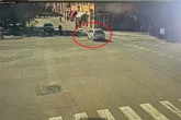 Momento del atropello múltiple a 8 personas en Módena (Italia)