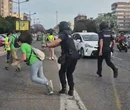 Han pegado a una maestra