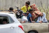 El desplazamiento forzado baja por primera vez en 10 años y el número de refugiados cae un 3% en un año récord en retornos