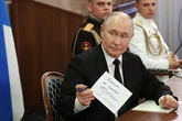 Putin exige actuar con firmeza ante los intentos de detención de cargueros