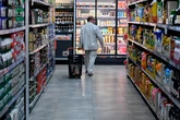 Los supermercados absorben ya 90 millones en sobrecostes energéticos para evitar trasladarlos a la cesta de la compra