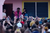Lamine Yamal, Úrsula Corberó, Ibai Llanos... Los invitados a La Casita vip de Bad Bunny