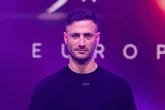 Periodista, pretendiente en ¿Quién quiere casarse con mi hijo?, productor en Got Talent, 10 millones de seguidores y ahora cantante de musicales: la historia de Sensillo con S