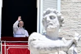 El Papa León XIV agradece la acogida en España y "en especial" al Rey Felipe VI