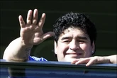 El médico acusado por la muerte de Maradona: "El único que me defendería es Diego, el mismo que plantó a Putin y al Papa"