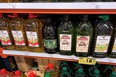 Cremas solares, bebidas y aceite, el goteo de hurtos que hace perder dos millones de euros diarios al comercio