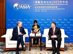 "Muchas veces a China, pero sólo para dar conferencias": Zapatero niega negocios en Pekín con petróleo de Venezuela