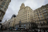 Telefónica acelera la venta de su histórico edificio en Gran Vía a Tomás Olivo por más de 200 millones