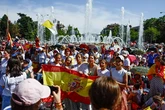 Unas 130 mil personas arropan al Papa en las calles de Madrid