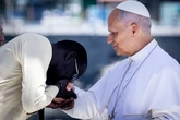 El Papa se marcha, la cloaca se queda