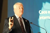 Fulton Armstrong, ex directivo de Inteligencia de EEUU: "Trump está construyendo un relato a su medida para justificar una escalada contra Cuba"