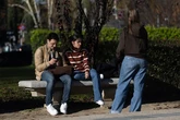 EMBARGADO 00:01h El alquiler hunde la tasa de emancipación en España hasta la peor cifra de su historia: se lleva el 98,7% del salario juvenil en pisos individuales y más del 33% en compartidos