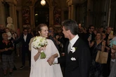 La modelo Eva Herzigová se casa en Turín tras 25 años en pareja con el padre de sus tres hijos con un vestido de 5.500 euros