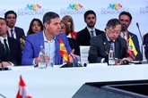 El icono Sánchez espera a Juanma Moreno Bonilla