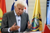 Felipe González dice no atreverse a "creer" la acusación contra Zapatero: "Su presunción de inocencia es indiscutible"