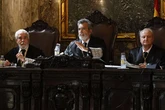 La Abogacía del Estado avanza que el Gobierno ha recibido más de 500.000 solicitudes de regularización y defiende ante el Tribunal Supremo su impacto "positivo"