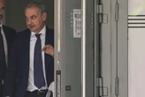 El juez Calama rechaza imponer medidas cautelares a Zapatero, en contra de Anticorrupción y las acusaciones populares