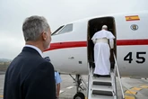 El Papa que voló solo a Roma