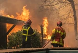 Evacuan en Francia siete pueblos cerca de Burdeos mientras avanza el gran incendio de Gironda que mantiene fuera de sus casas a más de 140.000 personas