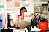 De El Corte Inglés a Carrefour o Ikea: los gigantes del retail inflan sus ventas más de un 30% desde el Covid pero los sueldos apenas superan los 20.000 euros