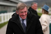 Kenny Dalglish, leyenda del Liverpool, anuncia que sufre cáncer