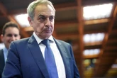 El juez impide que Zapatero se zafe del delito fiscal por el botín de las joyas