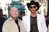 Tras un desagradable divorcio, David Geffen, llega a un acuerdo privado con su ex marido, 50 años más joven