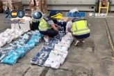 La Policía interviene más de 66.000 camisetas de fútbol falsas que iban a distribuirse durante el Mundial