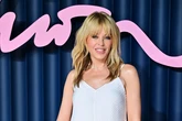 Kylie Minogue desvela quién ha sido el gran amor de su vida de entre todas las parejas que ha tenido: "Llevo buscando algo así desde entonces y no lo tengo"