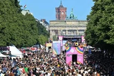 Varios heridos en Berlín por un atropello múltiple en la fiesta del Día del Orgullo LGTBI