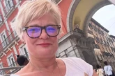 La actriz Martha Plimpton, de Los Goonies, comparte una foto desde la Plaza Mayor de Madrid: "De vuelta en mi ciudad favorita"
