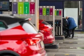 El IVA de la luz y el gas vuelve este lunes al tipo general del 21% y el de la gasolina se mantiene al 10%