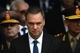 El enigma de Adorni, el jefe de gabinete que hunde al Gobierno argentino y que Milei apoya