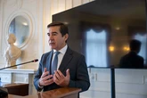 Carlos Torres niega "en absoluto" que la política hipotecaria de BBVA dependa de sus competidores