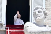 León XIV agradece a España tras el rezo del ángelus su acogida "con gran entusiasmo y devoción" durante su viaje