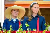 Ingrid Alexandra de Noruega regresa de Australia para estar con su madre, Mette-Marit, que está "grave"