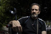 La falta de Presupuestos ahoga a los mayores de 52 años en paro: "Estoy viviendo de acogida porque es la única forma de salir adelante"