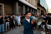Jóvenes discriminados por el rodillo identitario del euskera