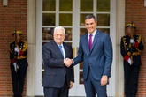 Pedro Sánchez y el vergonzoso abrazo de Europa al autoritarismo palestino