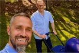 Dimite Jens Spahn, líder de los diputados conservadores alemanes, tras ser padre de un niño mediante gestación subrogada