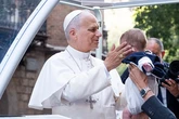 Visita del papa León XIV a España, en directo | El Papa se despide de Barcelona y vuela a Gran Canaria