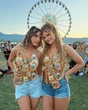 El sujetador de Kylie Jenner, el collage de fotos de Lele Pons y el pollo frito de Katy Perry... Los looks más atrevidos del Coachella