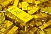 Gold prices hit new high at $4,000 as investors turn to ‘safe haven’