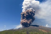 Volcanologist reveals exactly what happened at Mount Etna