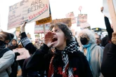 Chicago protesters take to the streets as National Guard arrives