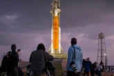 King sends good wishes and an eco-message to lunar mission astronauts