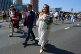 Amsterdam’s unique ring road festival sees wedding on the A10