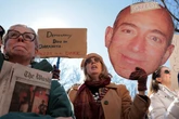 Bezos still praises Trump, but he’s preparing for a future after him
